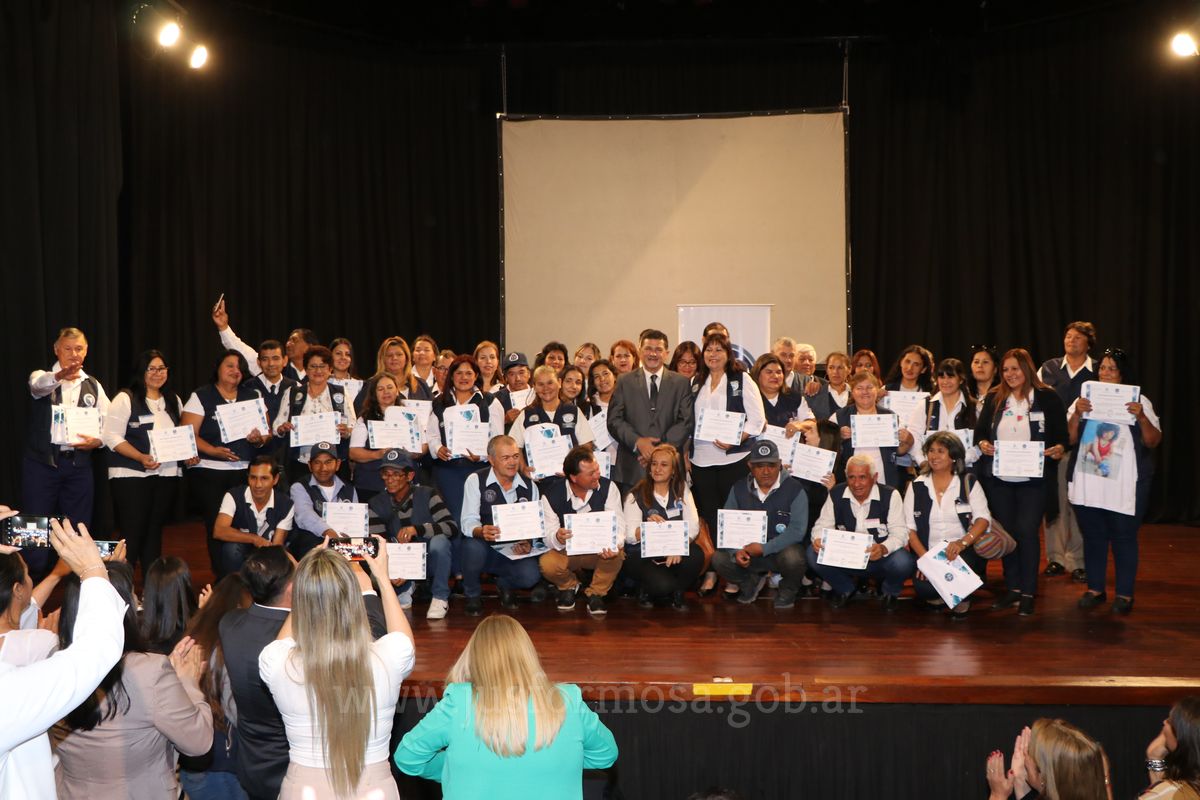 Homenaje a los Facilitadores Judiciales en el Teatro de la Ciudad