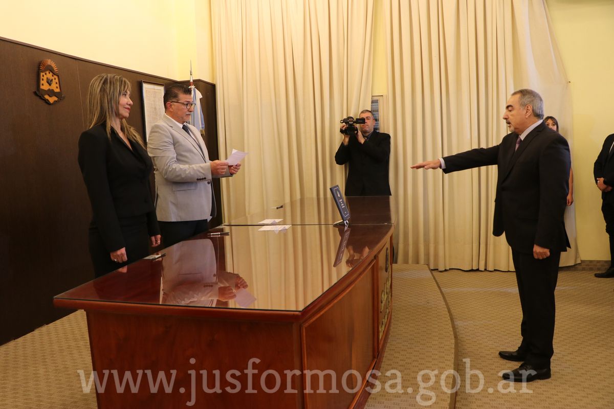 Jura Ministro Quinteros