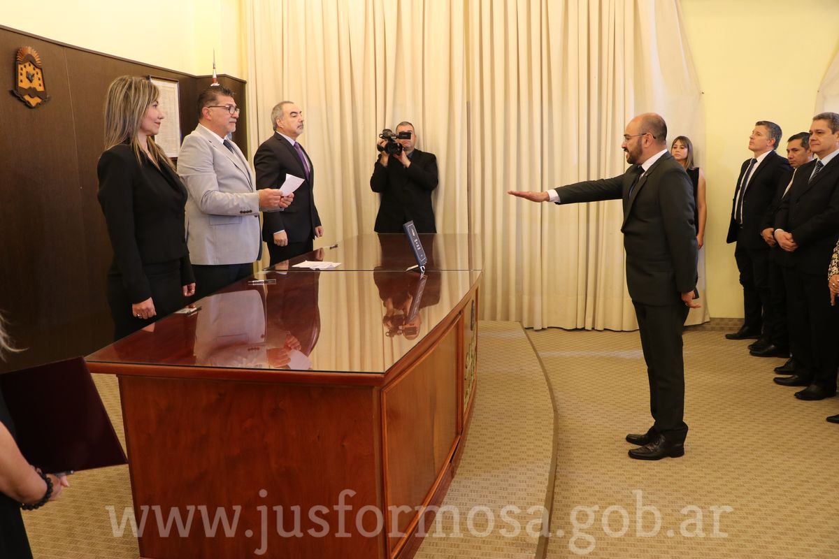 Jura Procurador General