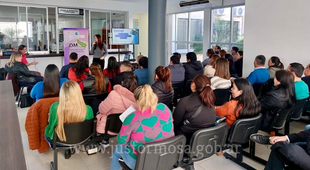 Capacitación en Las Lomitas: “Perspectiva de género, de la teoría a la práctica”