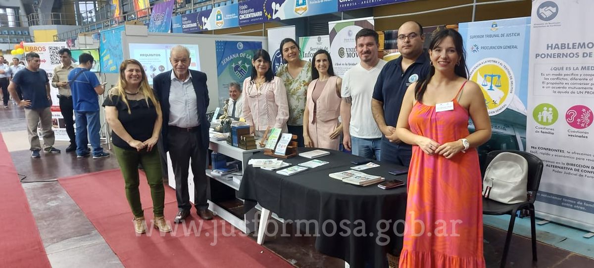 Dr. Hang en la Feria del Libro 2023