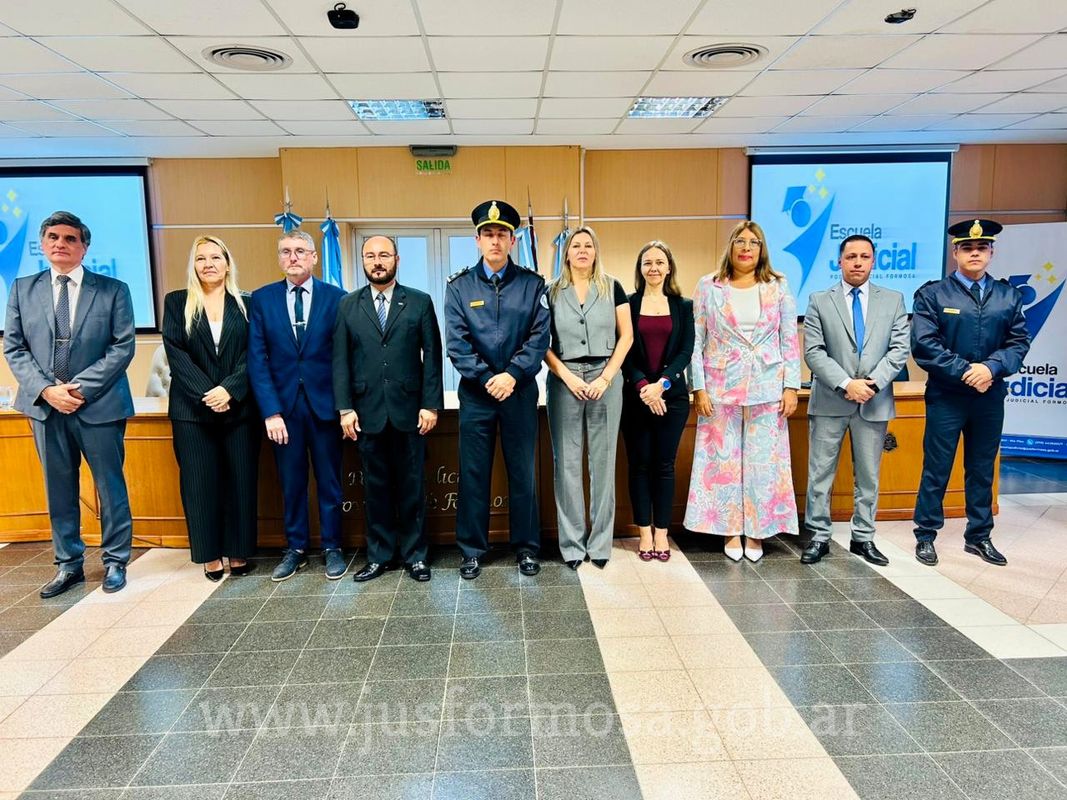 Capacitación a los cadetes de la policía en materia Civil y Comercial