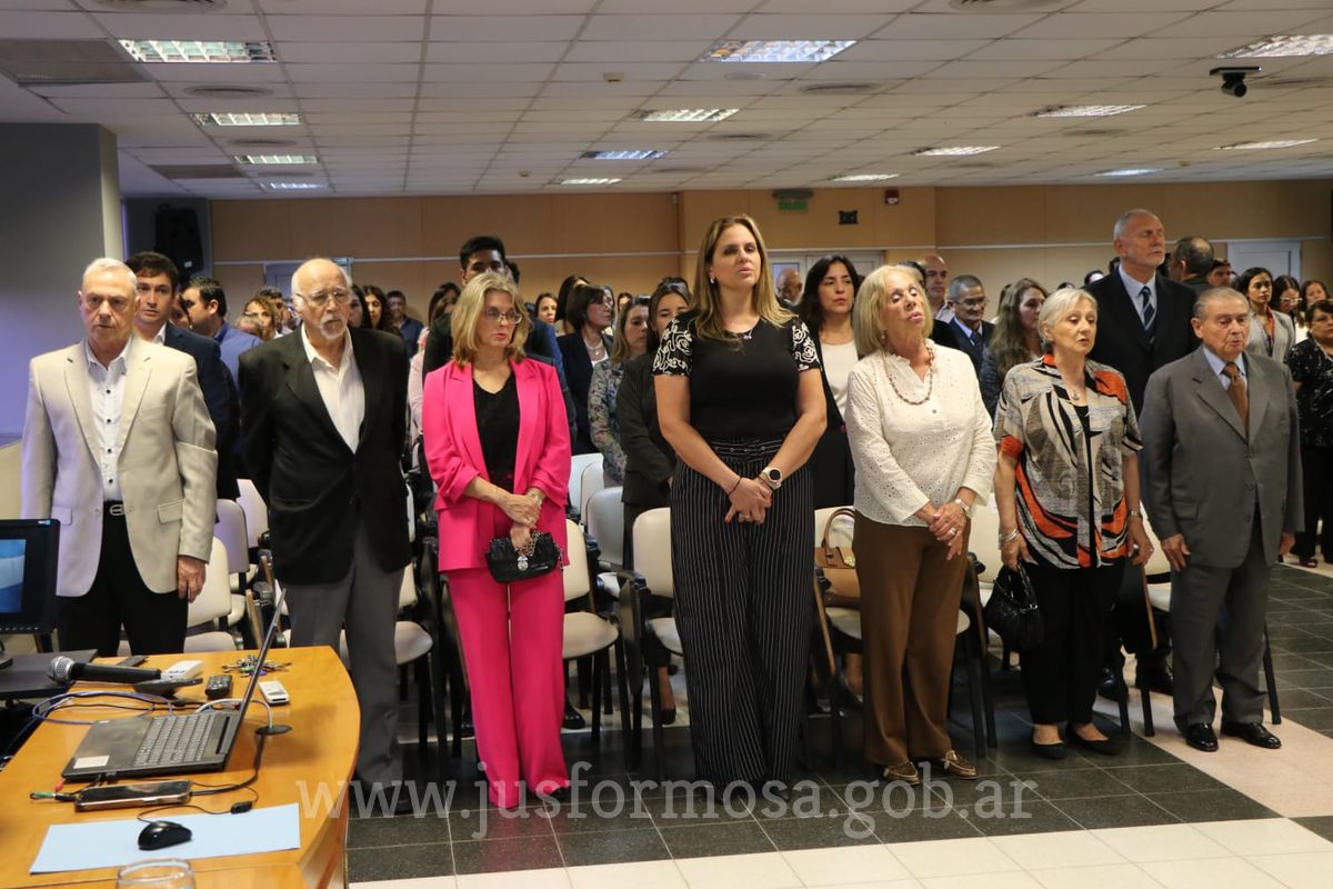 Juramento magistrados y funcionarios de la Nueva Constitución Provincial