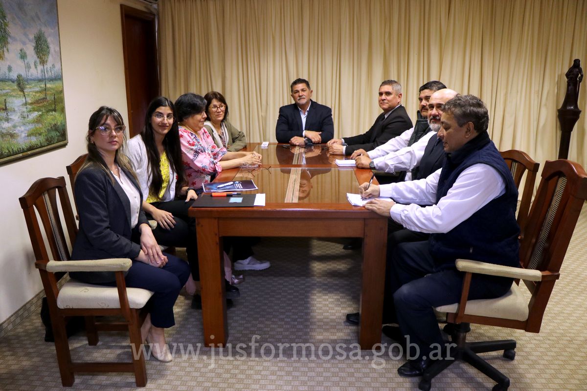 Reunión en el STJ sobre el Encuentro de Áreas de Tecnología del NEA